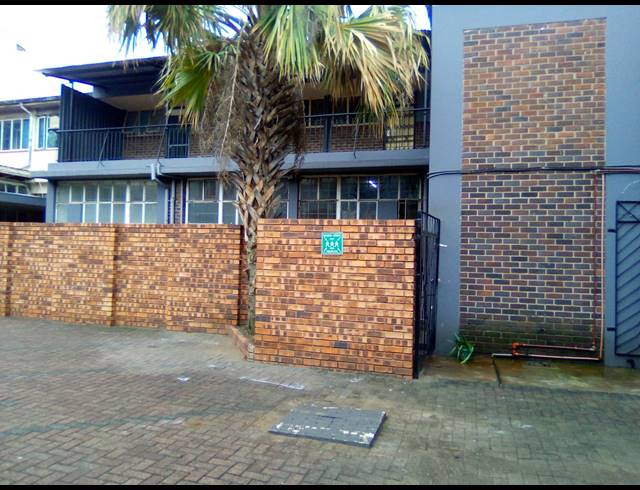 472M² BUSINESS FOR SALE IN RUSTENBURG CENTRAL